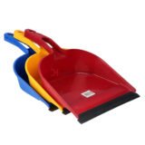 Ratan Amber Dust Pan With Rubber Grip